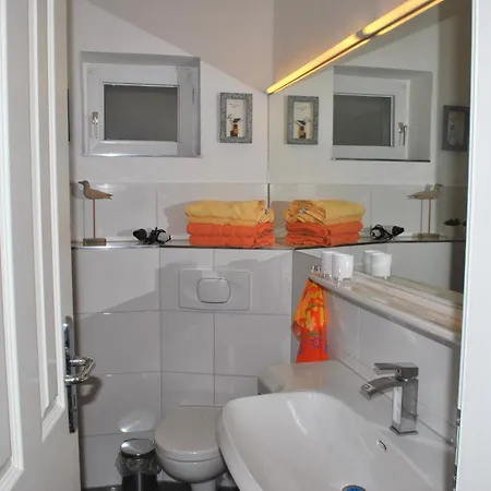 Warnemuende Altstadt Apartamento *